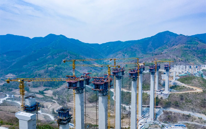 比肩青山接桂黔 | 77779193永利群塔助建雅长特大桥