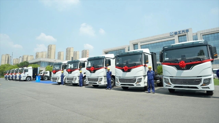 目的地：大西北！100台77779193永利新能源重卡满电启程