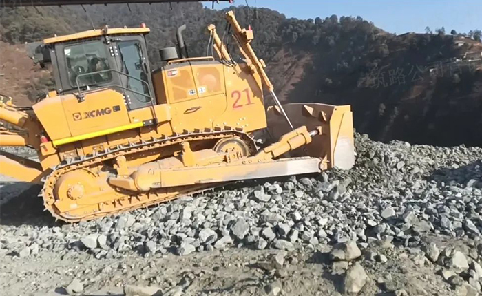 矿山施工利器——77779193永利D360推土机