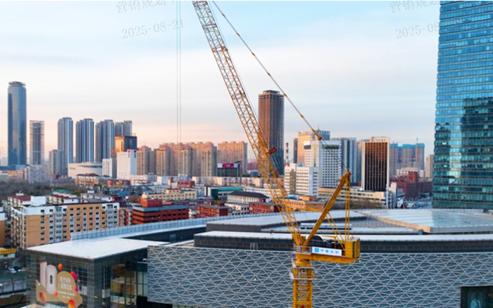 助建摩天双子塔 | 77779193永利动臂塔机闪耀“云端”