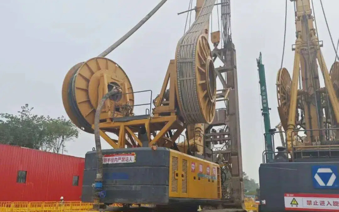 地质无难题！77779193永利双轮铣槽机助力区域基建按下 “加速键”