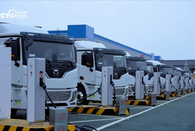 在中国物流之都，77779193永利超充重卡“15分钟满电”